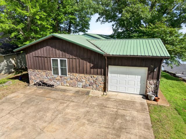 70 Hailey Ln, Springville, TN 38256
