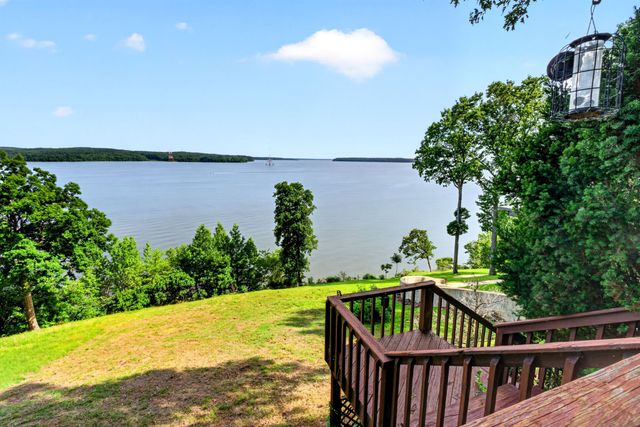 70 Hailey Ln, Springville, TN 38256