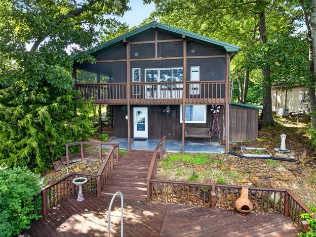 70 Hailey Ln, Springville, TN 38256