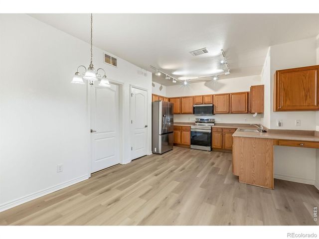 4672 W 20th St Rd 2323, Greeley, CO 80634