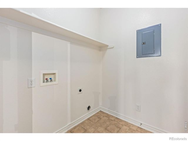 4672 W 20th St Rd 2323, Greeley, CO 80634