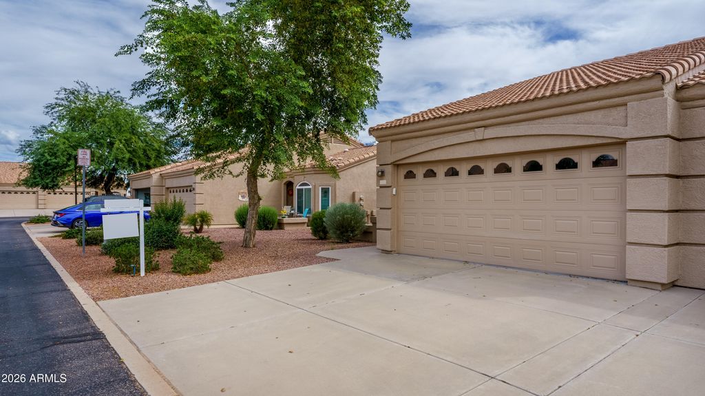2101 S YELLOW WOOD -- 45, Mesa, AZ 85209 — photo 3