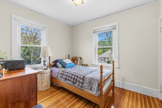 32 Milton St, New Bedford, MA 02740