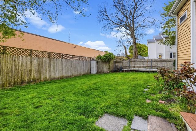 32 Milton St, New Bedford, MA 02740