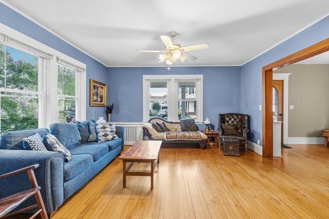 32 Milton St, New Bedford, MA 02740