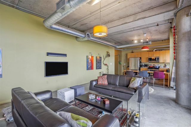 1001 Belleview Street 308, Dallas, TX 75215