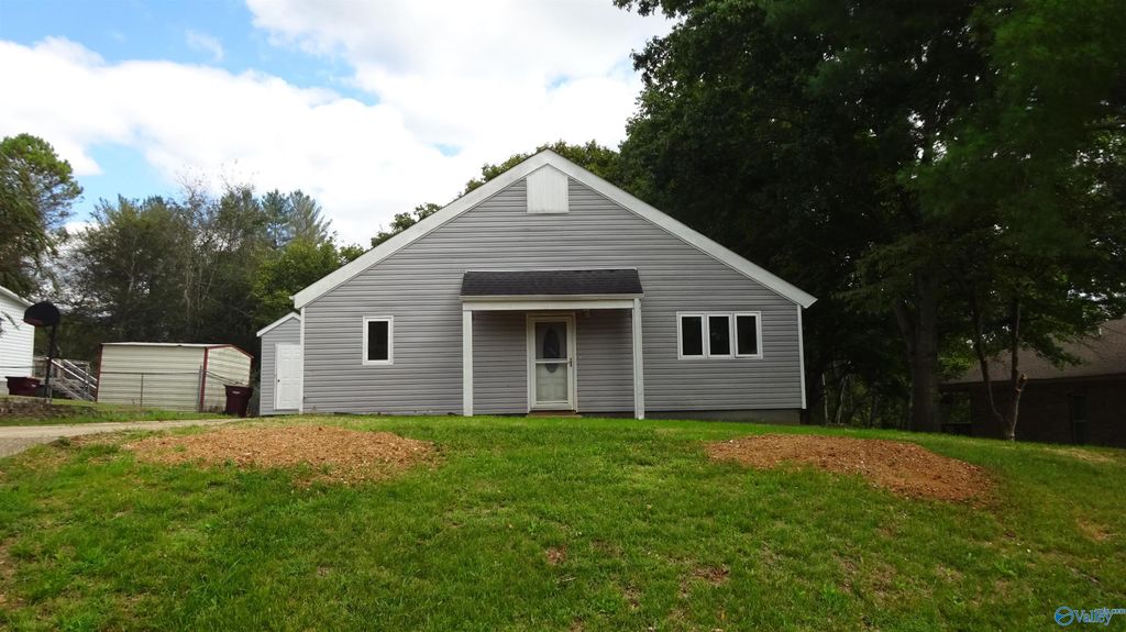 24380 Sycamore Lane, Elkmont, AL 35620