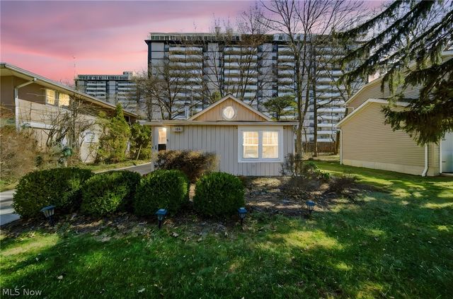 101 E 238th Street, Euclid, OH 44123
