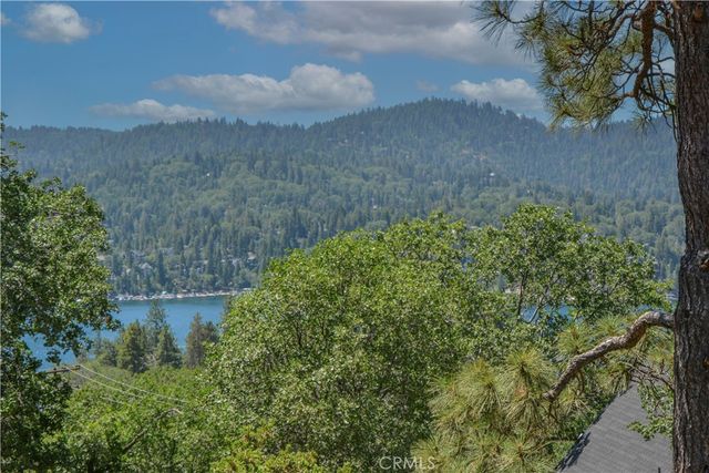 28710 Bryce, Lake Arrowhead, CA 92352