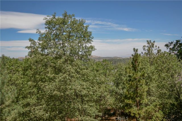 28710 Bryce, Lake Arrowhead, CA 92352