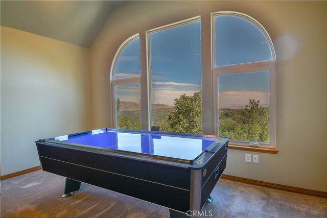 28710 Bryce, Lake Arrowhead, CA 92352