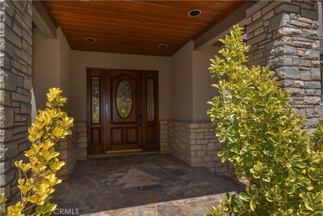 28710 Bryce, Lake Arrowhead, CA 92352