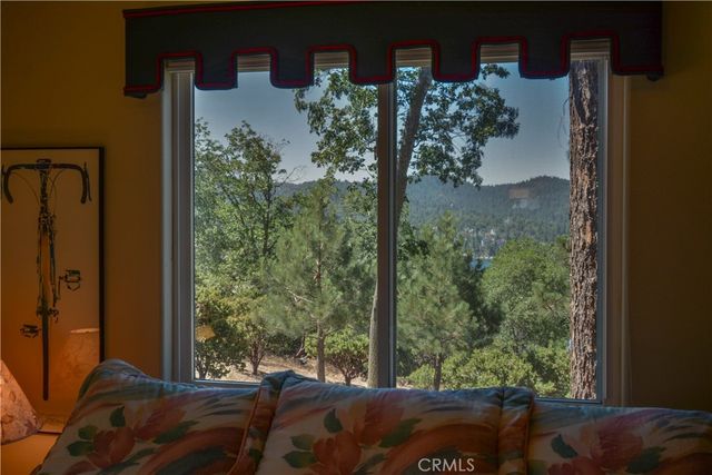 28710 Bryce, Lake Arrowhead, CA 92352