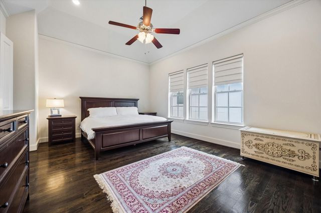 2725 Cohn Garden, Houston, TX 77007