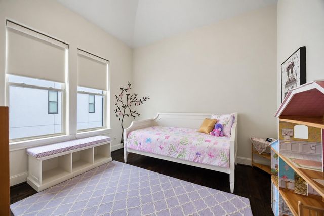 2725 Cohn Garden, Houston, TX 77007