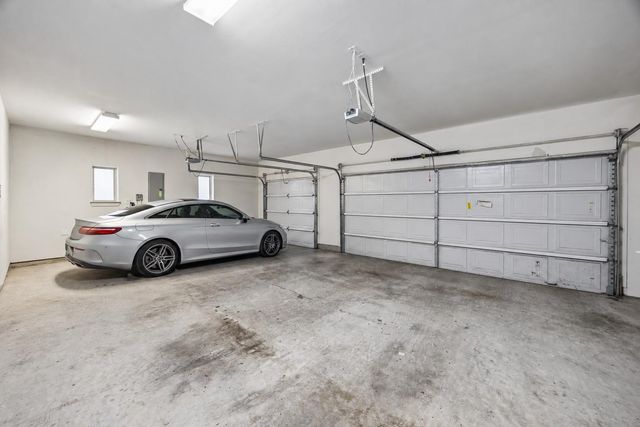 2725 Cohn Garden, Houston, TX 77007