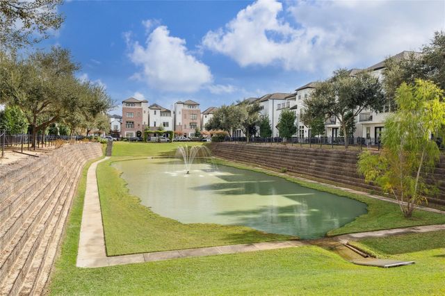 2725 Cohn Garden, Houston, TX 77007