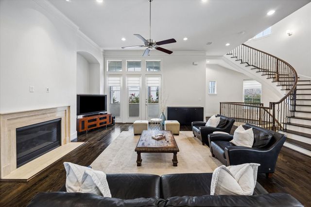 2725 Cohn Garden, Houston, TX 77007
