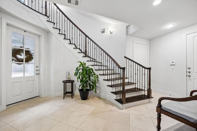 2725 Cohn Garden, Houston, TX 77007
