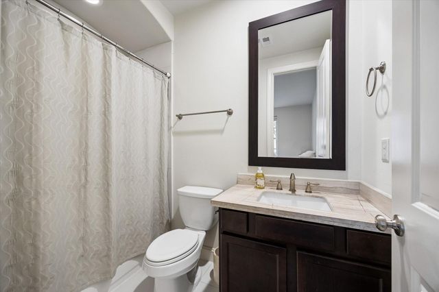 2725 Cohn Garden, Houston, TX 77007