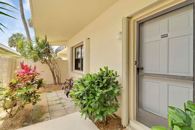 275 S Beach Road, Tequesta, FL 33469