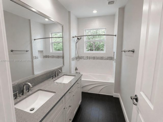 3424 Belmont Ter, Davie, FL 33328