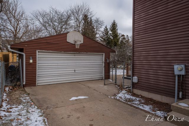 1073 Sweet Street Ne, City Of Grand Rapids, MI 49505