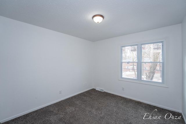 1073 Sweet Street Ne, City Of Grand Rapids, MI 49505