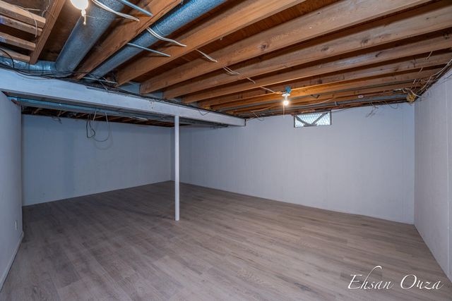 1073 Sweet Street Ne, City Of Grand Rapids, MI 49505