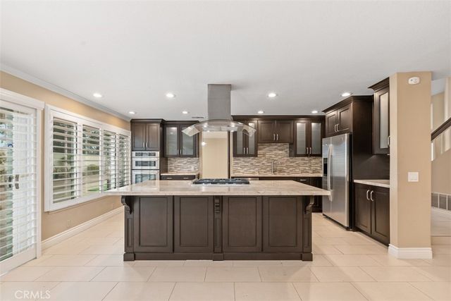 1 Santa Catrina, Rancho Santa Margarita, CA 92688