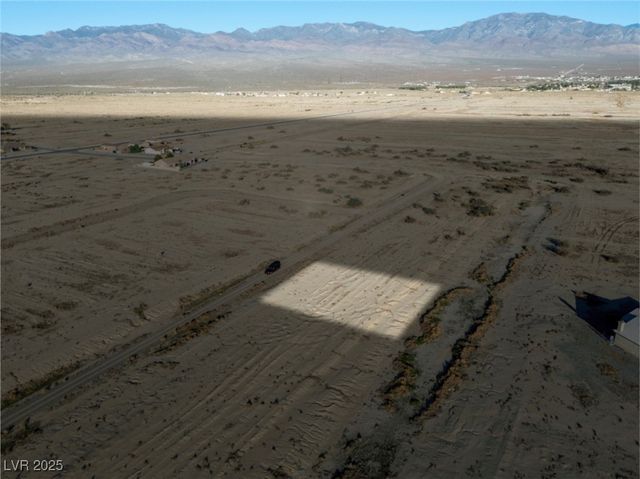 1541 West Fuego Lane, Pahrump, NV 89060