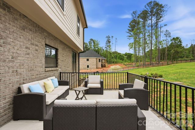 8508 Max Meadows Drive, Charlotte, NC 28227