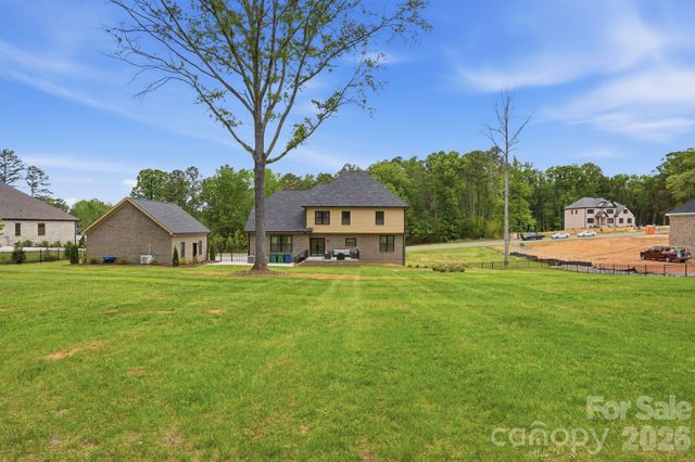 8508 Max Meadows Drive, Charlotte, NC 28227