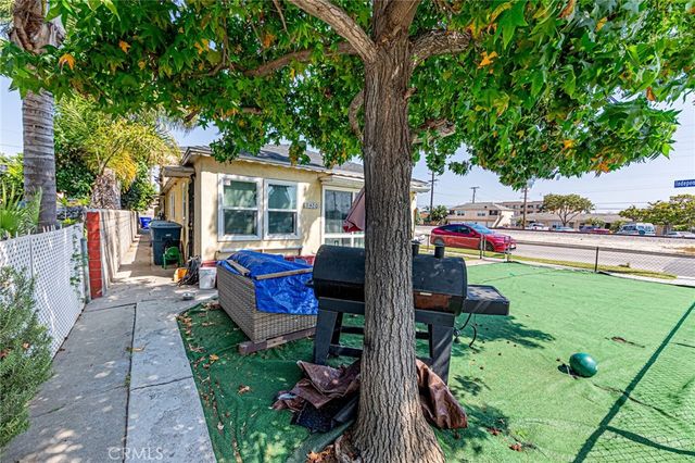 8480 Virginia, South Gate, CA 90280