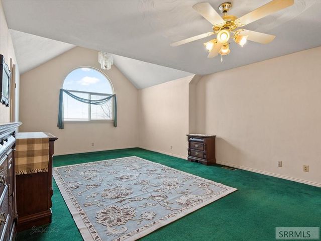 12568 N Hawthorne Road, Chubbuck, ID 83202