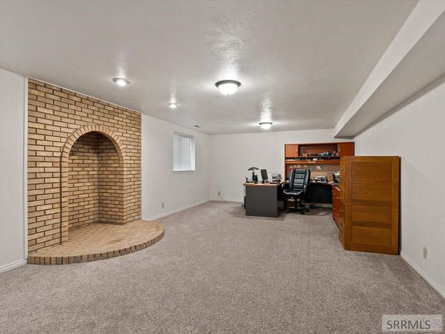 12568 N Hawthorne Road, Chubbuck, ID 83202