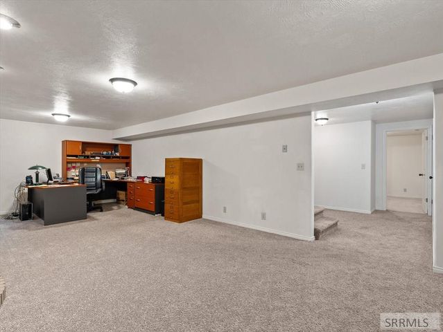 12568 N Hawthorne Road, Chubbuck, ID 83202