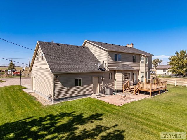 12568 N Hawthorne Road, Chubbuck, ID 83202