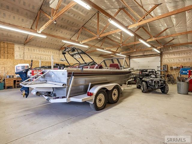 12568 N Hawthorne Road, Chubbuck, ID 83202