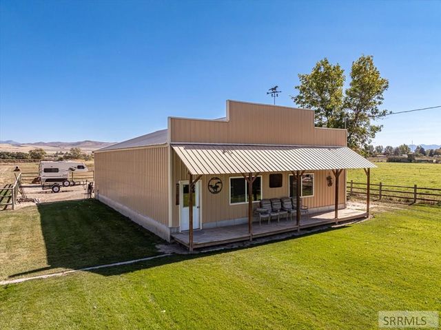 12568 N Hawthorne Road, Chubbuck, ID 83202