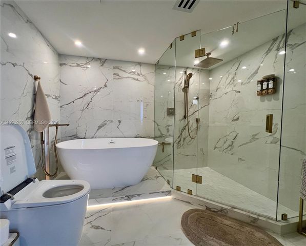 16699 Collins Ave 2010, Sunny Isles Beach, FL 33160