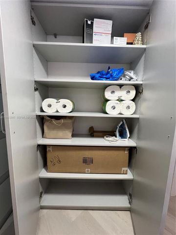 16699 Collins Ave 2010, Sunny Isles Beach, FL 33160