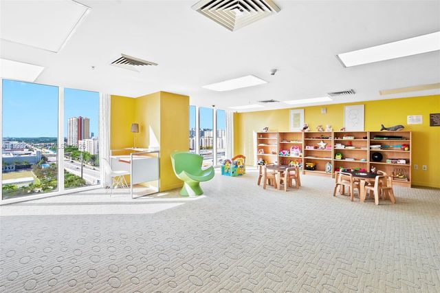 16699 Collins Ave 2010, Sunny Isles Beach, FL 33160