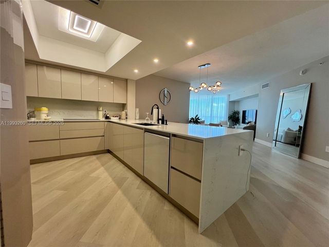 16699 Collins Ave 2010, Sunny Isles Beach, FL 33160