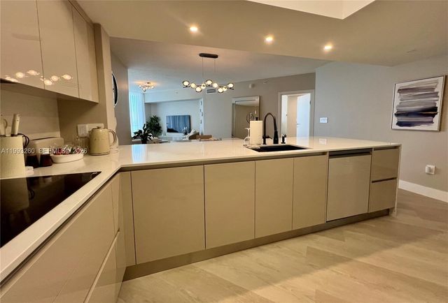 16699 Collins Ave 2010, Sunny Isles Beach, FL 33160