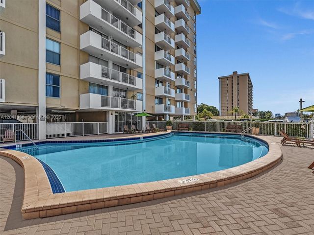 2020 NE 135th Street 601, North Miami, FL 33181