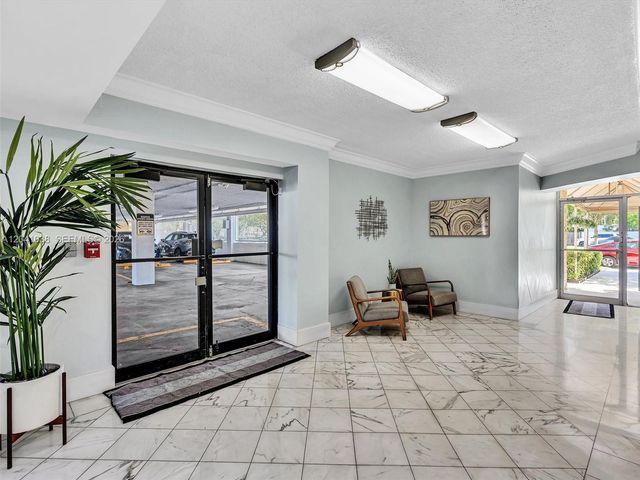 2020 NE 135th Street 601, North Miami, FL 33181