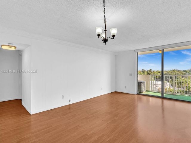 2020 NE 135th Street 601, North Miami, FL 33181