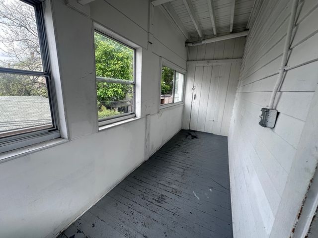 55 Seymour St, Worcester, MA 01610