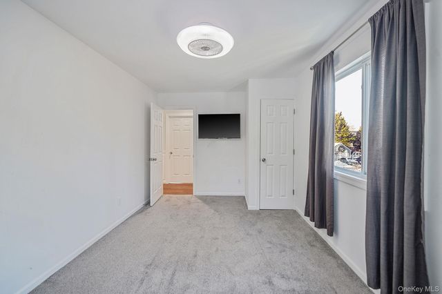 38 Hawthorne Road, Rocky Point, NY 11778